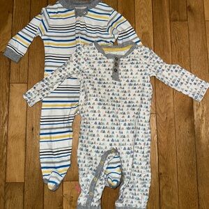 Baby Boy’s Burt’s Bees long sleeve footie zip pajama striped set bundle lot